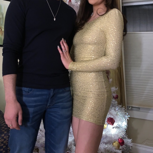 Oh polly gold backless long sleeve diamonte dress - Picture 4 of 4